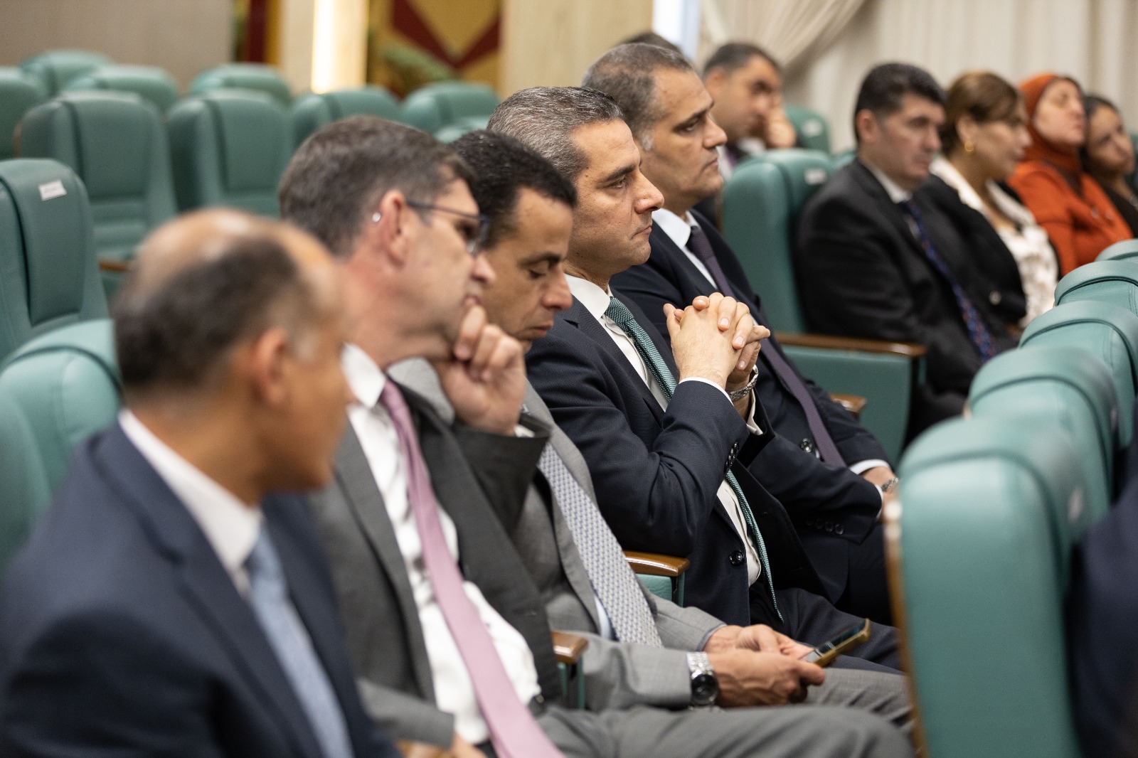 6d44ff1c-86c4-43fd-bfc6-3e840326ae31