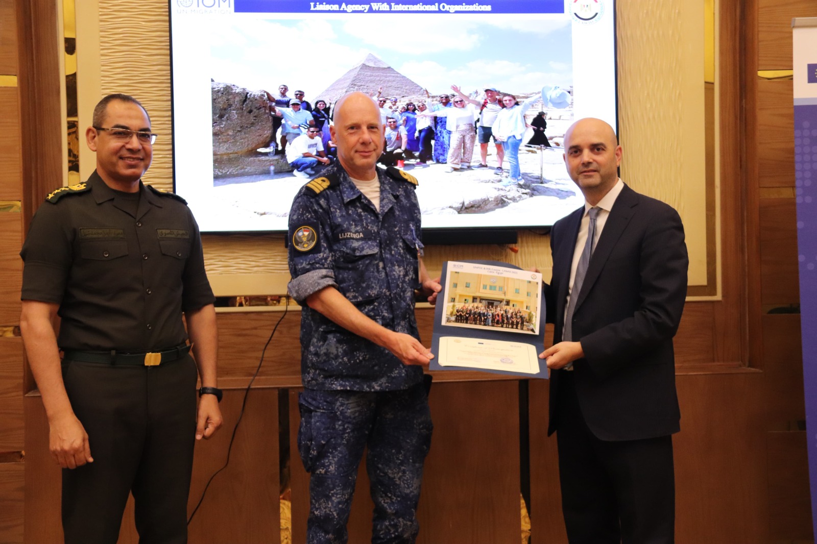 74b22a14-67f8-45b9-8ae4-3172cf0af757