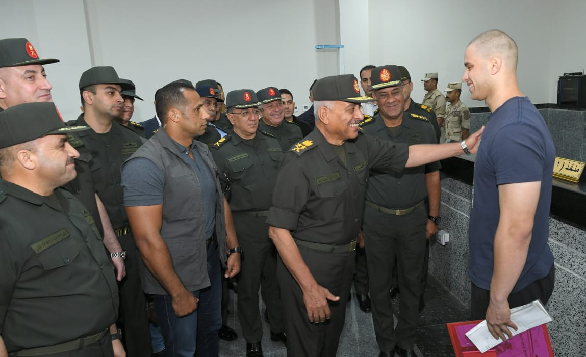 0db6f8aa-f465-48e6-ac7e-ef7ce58247eb