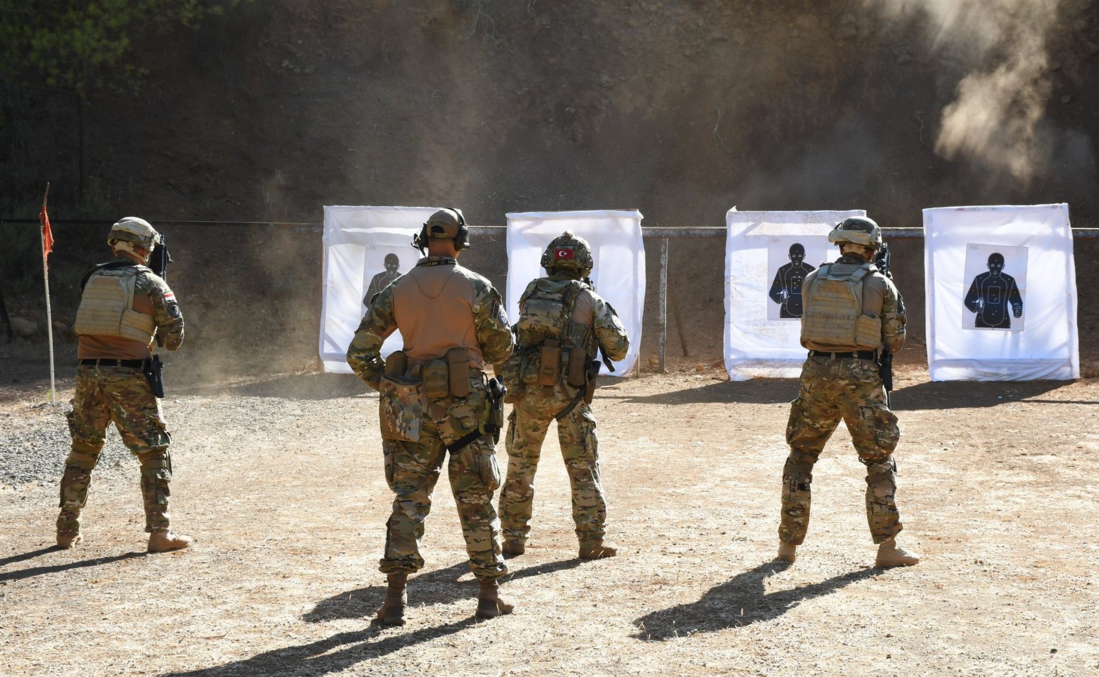 98b48ed5-e09f-465c-82b9-a625d81ce872