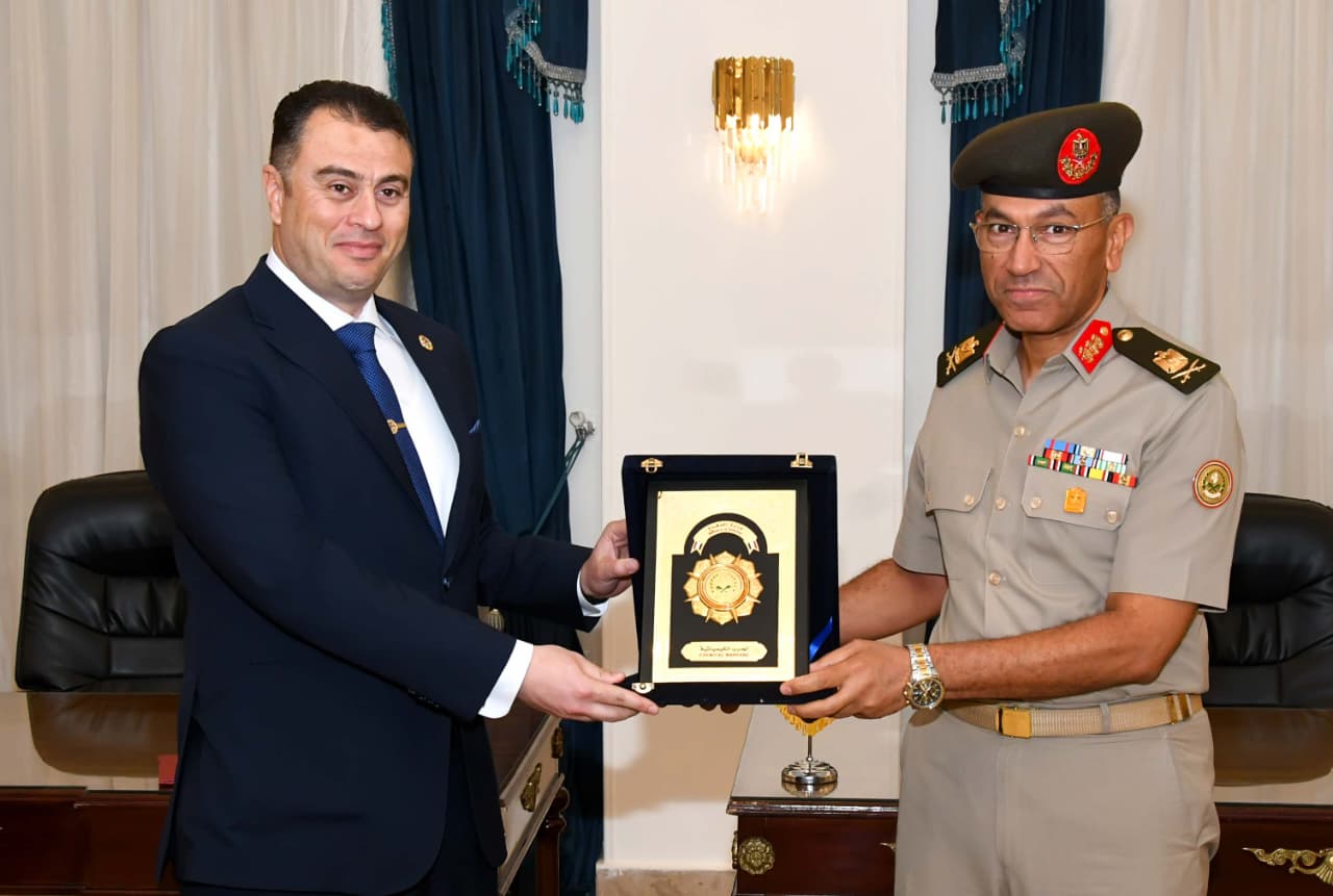 08ce711c-86a0-4341-9c13-ae6827d22fbe