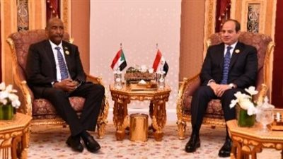 على هامش لقاء رئيس مجلس السيادة السوداني.. الرئيس السيسي يؤكد: مواصلة مصر لسياستها الثابتة والداعمة للسودان