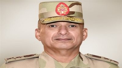 بقرار جمهوري.. ترقية قائد قوات الدفاع الجوي إلى رتبة الفريق