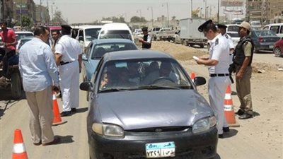 تحرير 1479مخالفة عدم تركيب الملصق الإلكتروني ورفع 47 سيارة ودراجة متروكة