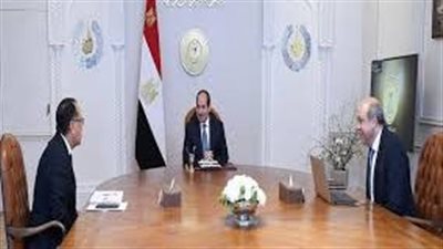 الرئيس يتابع الجهود المستمرة لزيادة الإنتاجية وتحسين مستويات الدخول والنمو الاقتصادى