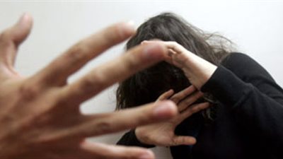 بسبب خلافات الميراث.. سائق يعتدي على سيدة بالشرقية