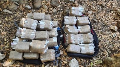 ضبط 3 قضايا إتجار فى المواد المخدرة وتنفيذ 667 حكم قضائى متنوع بأسوان