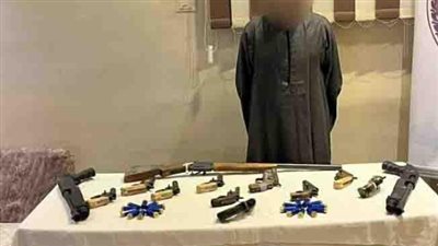 بنادق خرطوش وأقراص مخدرة .. القبض على أخطر تجار السلاح بأسيوط