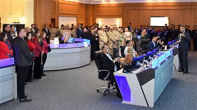 القوات المسلحة تنظم زيارة لوفد من الإعلاميين وطلبة الأكاديمية العسكرية المصرية والجامعات لمركز السيطرة المتكامل للشبكة الوطنية للطوارئ والسلامة العامة بمقر القيادة الإستراتيجية