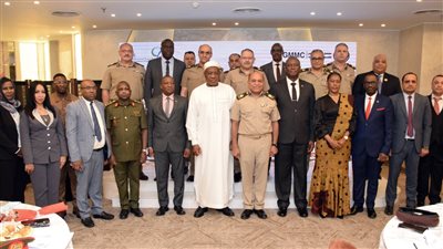 القوات المسلحة تنظم زيارة لوفد من السفراء الأفارقة إلى مجمع الجلاء الطبى للقوات المسلحة