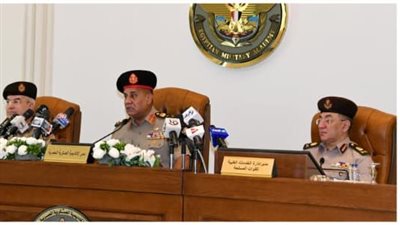  الإعـلان عن قبول الدفعة (1) إناث بالصفة العسكرية والدفعة رقم 1 ذكور – إناث بالصفة المدنية من حملة الثانوية العامة والثانوية الأزهرية والشهادات المعادلة للإلتحاق بكلية الطب بالقوات المسلحة