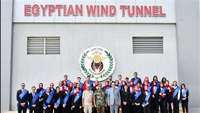 القوات المسلحة تنظم زيارتين  لوفد من وزارة الشباب والرياضة وطلبة الجامعات إلى قيادة قوات المظلات وشركة سايلو فودز للصناعات الغذائية